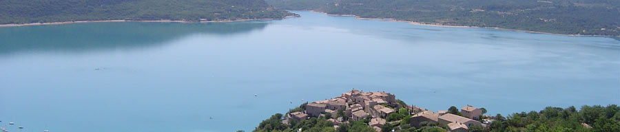 Sainte Croix du Verdon et le lac